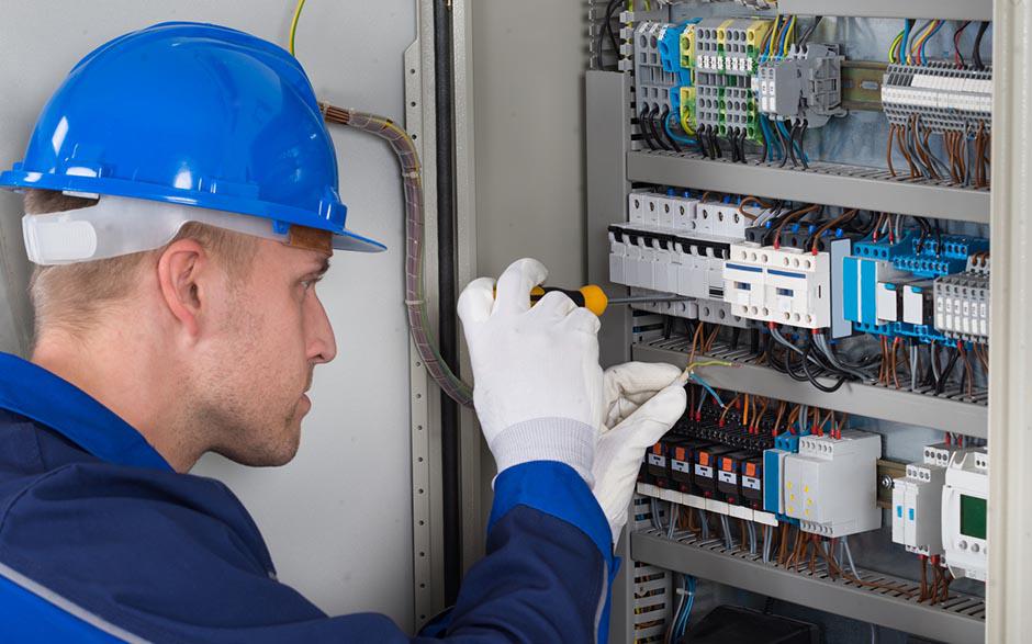 cherche électricien pas cher Neuilly-sur-Marne
